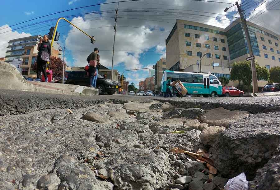 Huecos / Bogota / vias / daños via